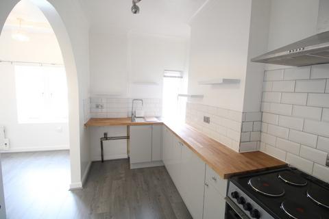 2 bedroom maisonette for sale, Military Road, Colchester