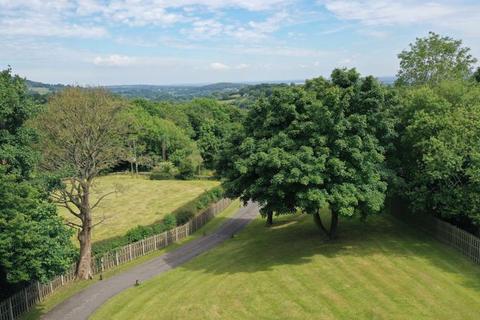 4 bedroom detached house for sale, Cerney Road, Moss