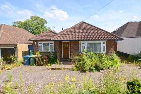 3 bedroom bungalow for sale, Woodridings Avenue, Hatch End