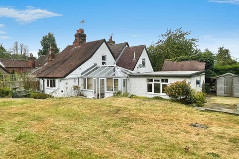 2 bedroom semi-detached house for sale, Crawley Road, Horsham