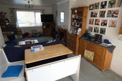 3 bedroom semi-detached house for sale, Clifton Place, Preston PR4
