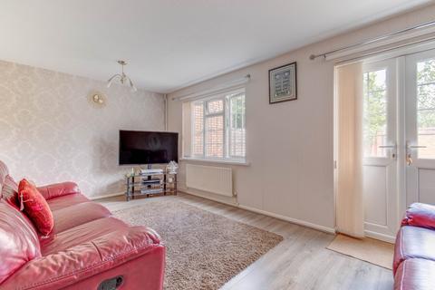 3 bedroom terraced house for sale, Sanders Close, Redditch, Worcestershire, B97