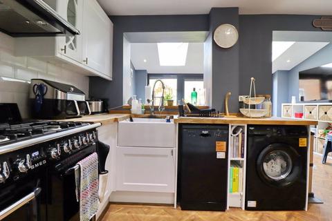 40 Boothstown Drive, Worsley, Manchester, M28 1UF