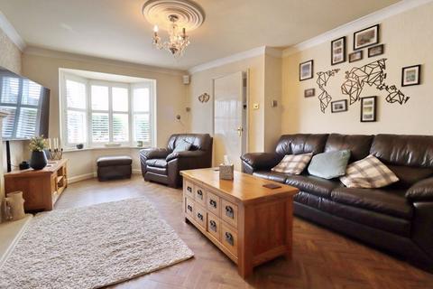 40 Boothstown Drive, Worsley, Manchester, M28 1UF