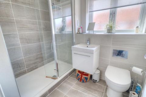 5 Hawthorn Close, Chinnor, OX39 4GD