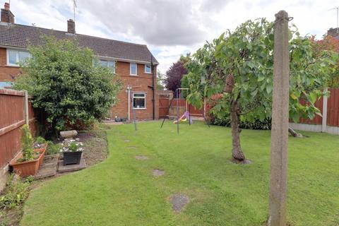 44 Steadman Crescent, Stafford, ST17 9NT