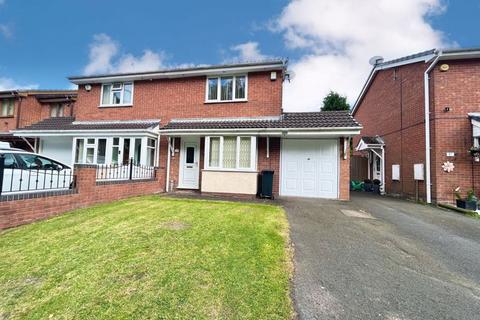 3 bedroom semi-detached house for sale, North View Drive, Brierley Hill DY5