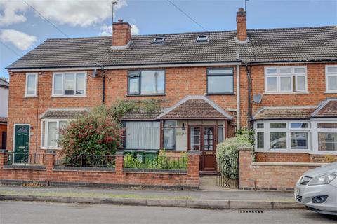 4 bedroom terraced house for sale, Kings Drive, Leicester Forest East