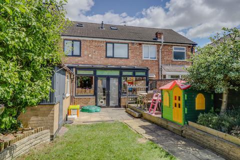 4 bedroom terraced house for sale, Kings Drive, Leicester Forest East