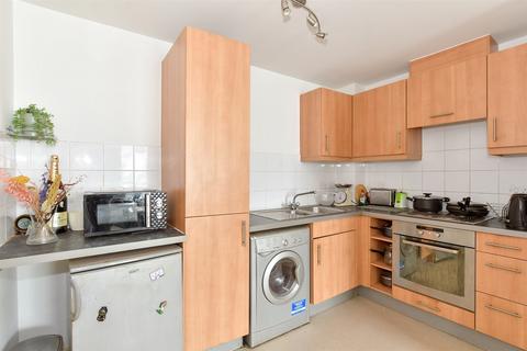 1 bedroom flat for sale, Dolphin Approach, Romford, Essex