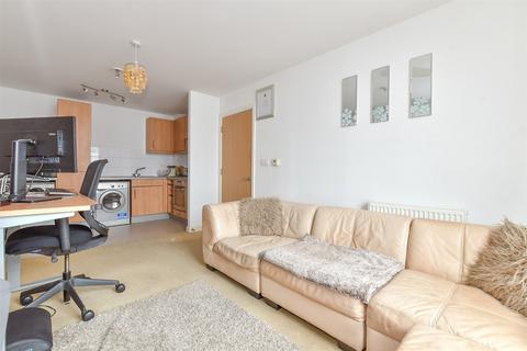 1 bedroom flat for sale, Dolphin Approach, Romford, Essex