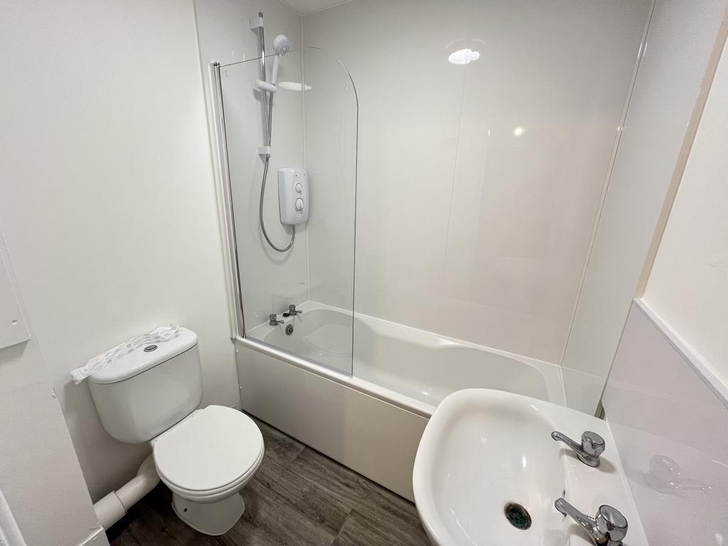F1 bathroom