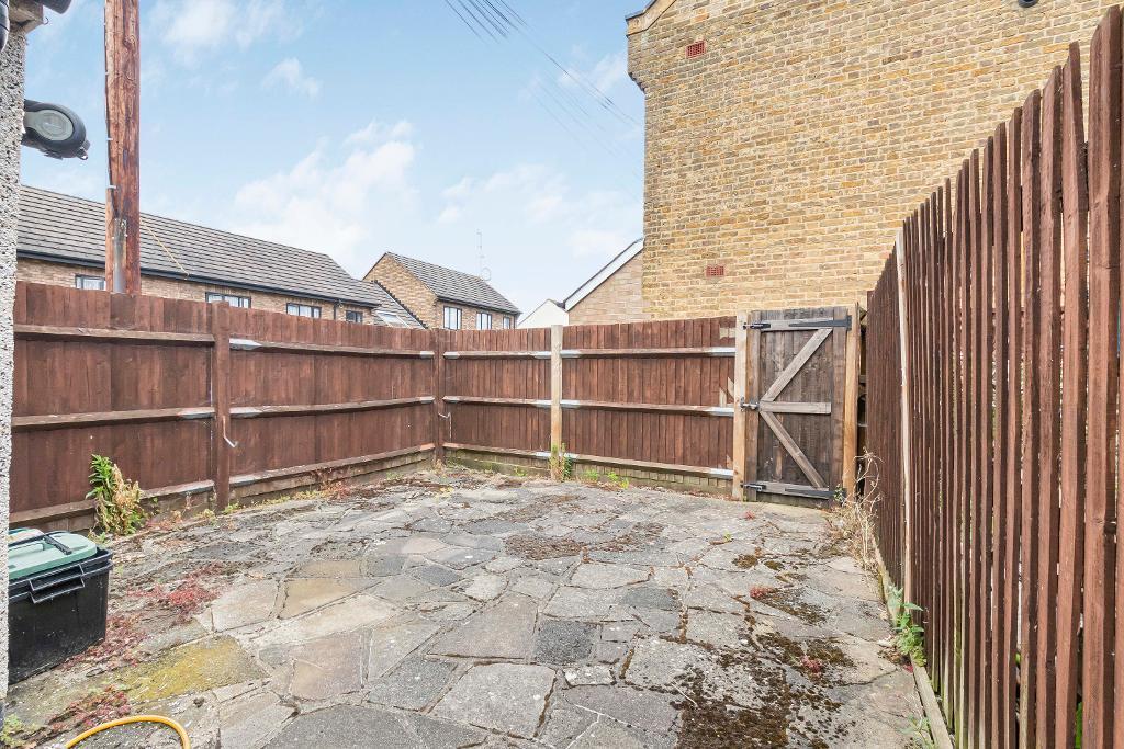 Courtyard style garden