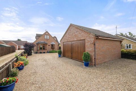 4 bedroom detached house for sale, North Parade, Holbeach, PE12 7AJ