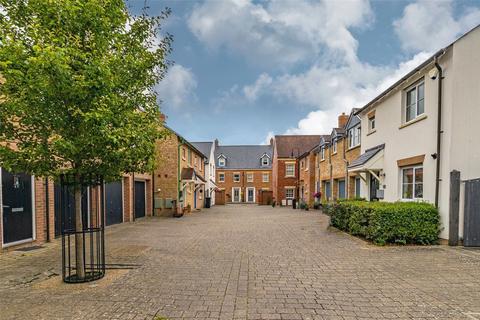 3 bedroom semi-detached house for sale, Trecastle Road, Swindon SN1