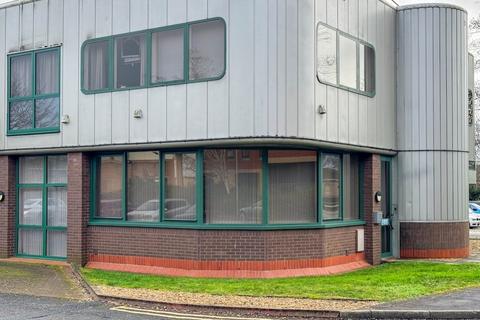 4, Avebury House Bentham Close, Swindon, SN5 7FS