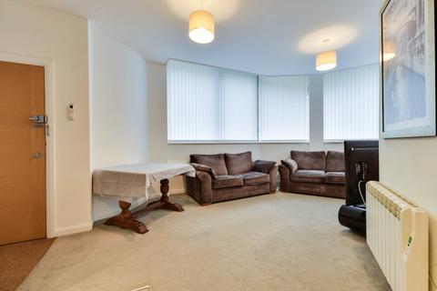 4, Avebury House Bentham Close, Swindon, SN5 7FS