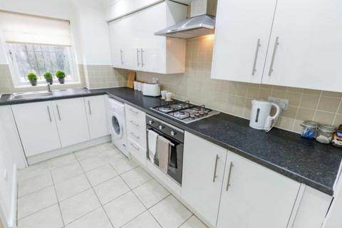 2 bedroom apartment to rent, Edge Lane, Liverpool L7