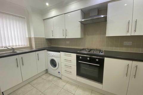 2 bedroom apartment to rent, Edge Lane, Liverpool L7