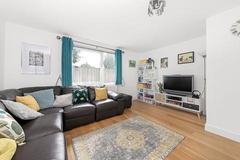 3 bedroom apartment for sale, Priory Crescent, London, SE19