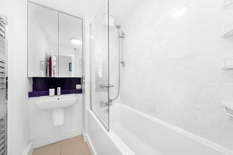 26 Priory Crescent, London, SE19 3EE