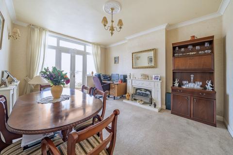 3 bedroom detached house for sale, Brockenhurst Avenue, Worcester Park KT4