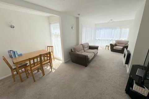 4 Maes Henllan, Llandre, Bow Street, SY24 5DD