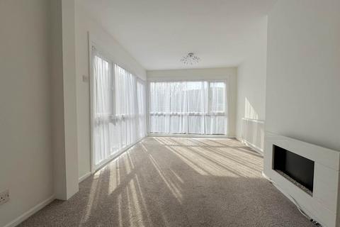 4 Maes Henllan, Llandre, Bow Street, SY24 5DD