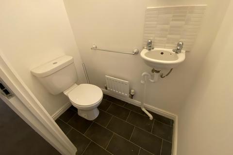 2 bedroom terraced house to rent, Grange Farm Road, Middlesbrough, TS6