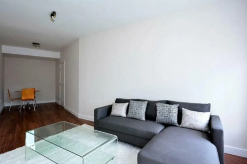 2 bedroom flat to rent, Euston Road, London NW1