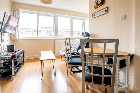 1 bedroom apartment for sale, High Street North, Bedfordshire LU6