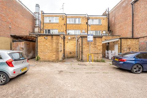 1 bedroom apartment for sale, High Street North, Bedfordshire LU6