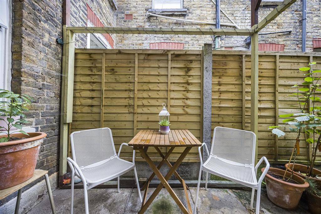 108   Clementina Road -012.JPG
