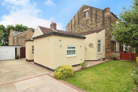 2 bedroom cottage for sale, Eshald Place, Leeds LS26