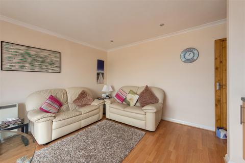 8, Royal Court Pier Avenue, Whitstable, CT5 2SB