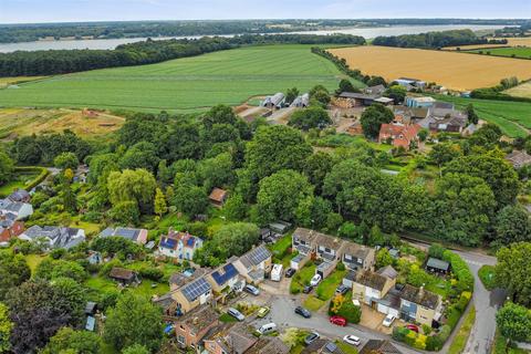 3 bedroom detached house for sale, Wendy Close, Chelmondiston, Ipswich