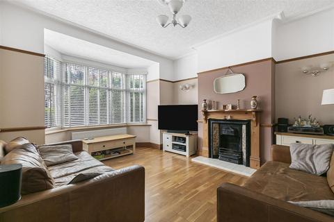 4 bedroom semi-detached house for sale, Queen Annes Grove, Enfield