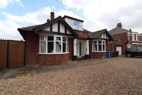 4 bedroom detached bungalow for sale, Anlaby Road, Hull