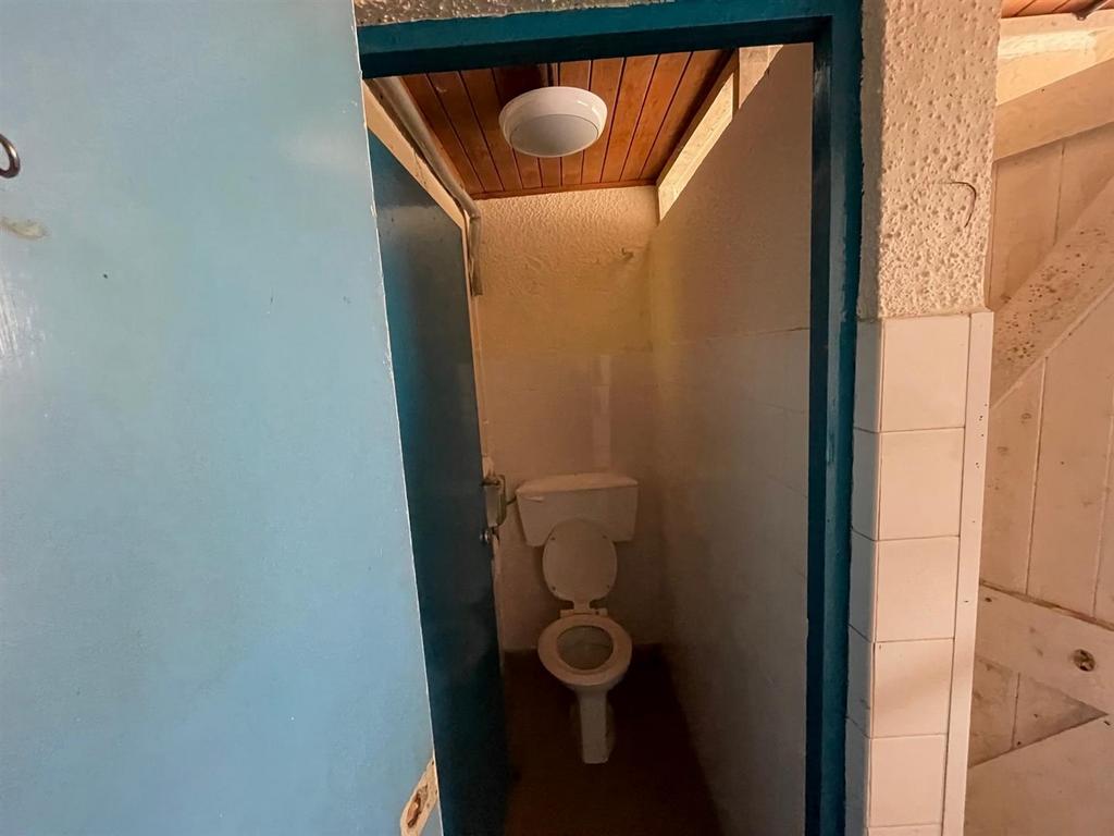 Toilet block 5.jpg