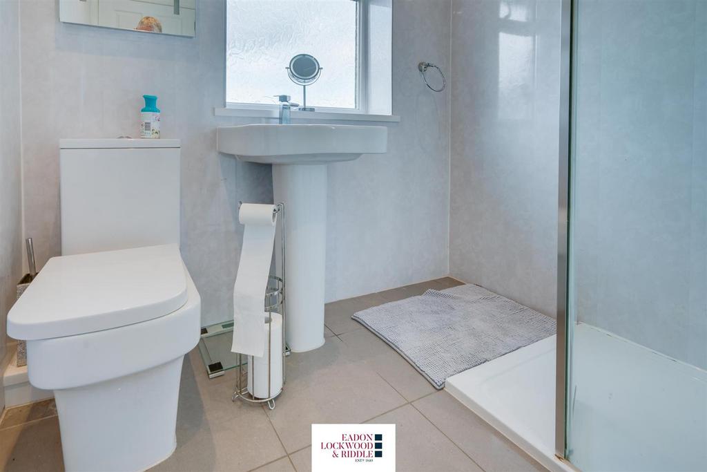 Shower Room.jpg