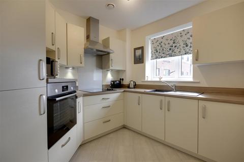 1 bedroom apartment for sale, Springs Court,Cottingham