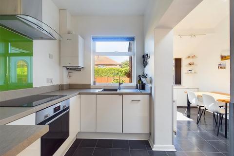 3 bedroom semi-detached house for sale, Holmwood Avenue, Monkseaton