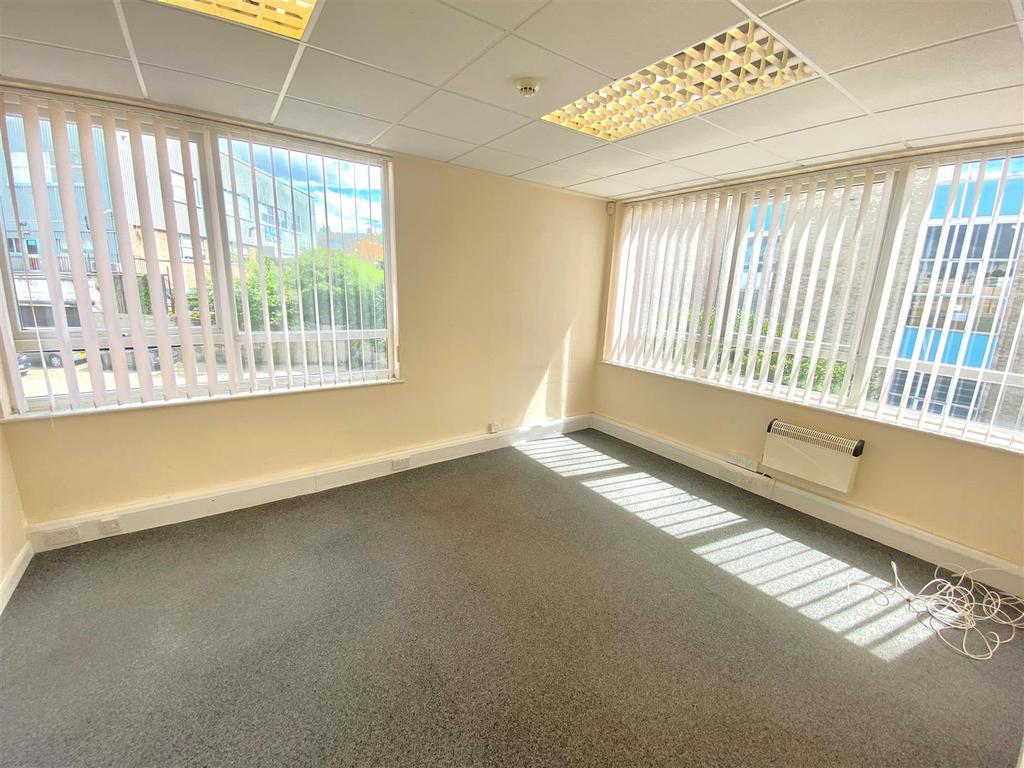 Office 5.jpg