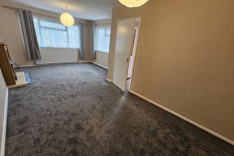 1 Ratcliffe Close, Uxbridge, UB8 2DE