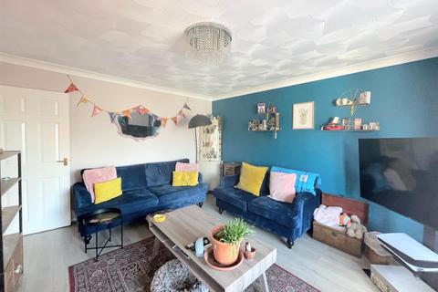147 Mackworth Drive, Cimla, Neath, SA11 2QA