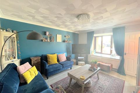 147 Mackworth Drive, Cimla, Neath, SA11 2QA
