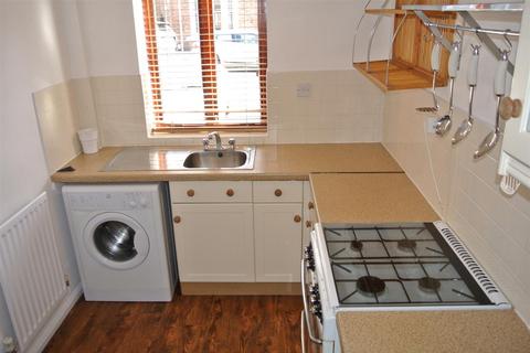 2 bedroom terraced house to rent, Upper Hill Street, Leamington Spa