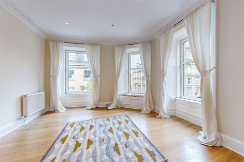 2 bedroom flat for sale, High Street, Perth