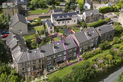 3 bedroom end of terrace house for sale, Station Road, Golcar, Huddersfield