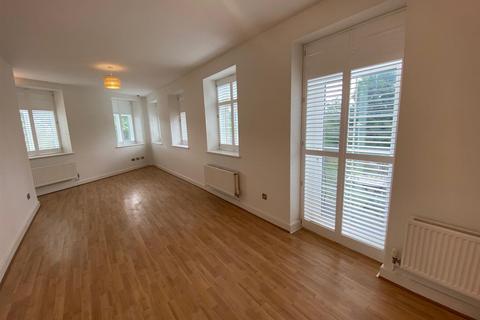 2 bedroom apartment to rent, Sharp Lane, Almondbury